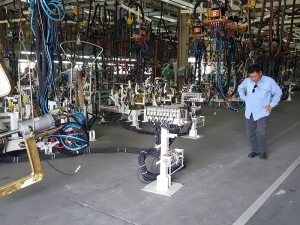 Mitsubishi Motor - Installation of car welding welding lines