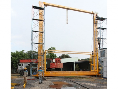 Stacker - Mercedes 13